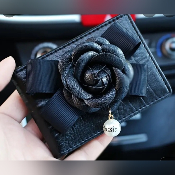 unbranded Handbags - NEW Card Wallet Camellia Flower